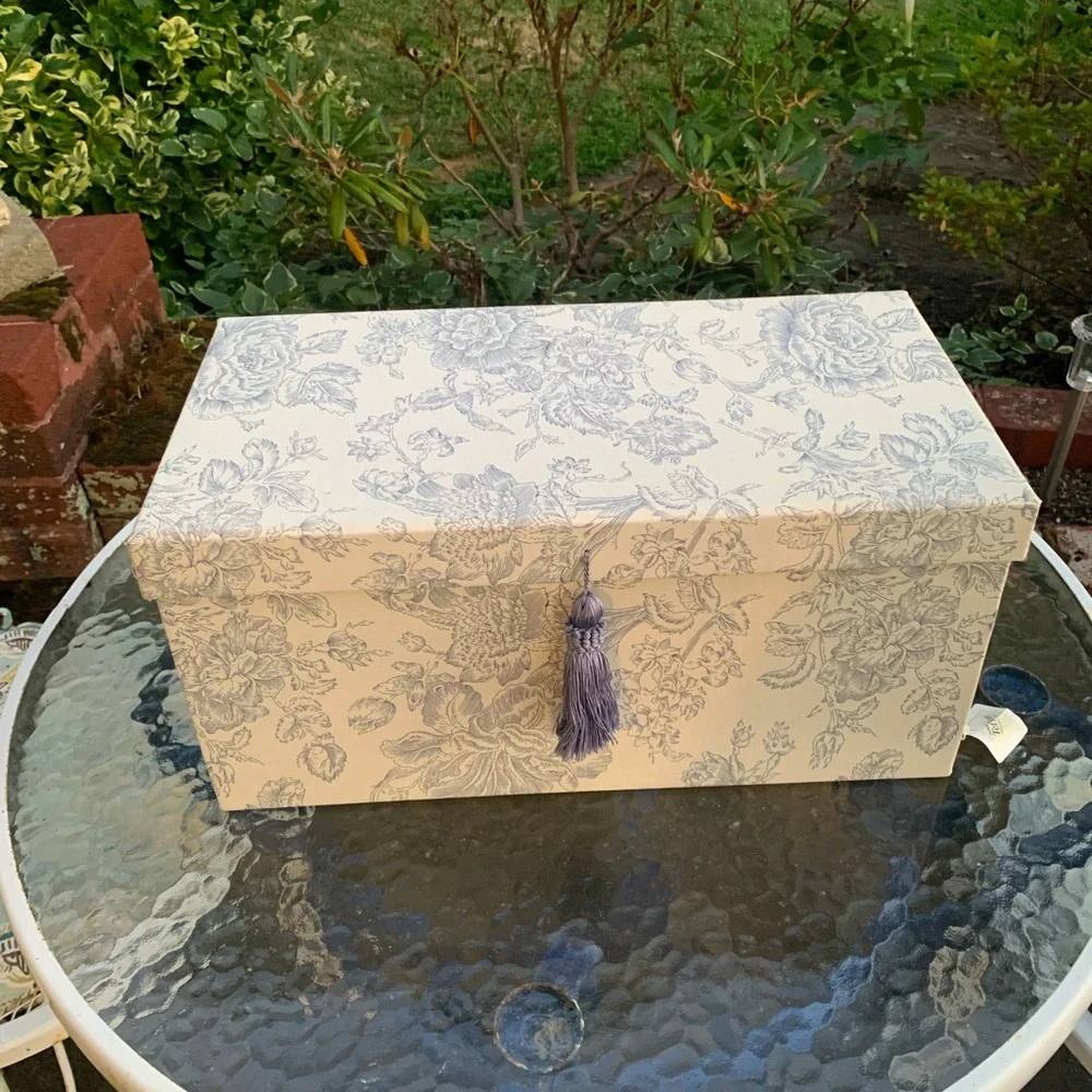 Elegant Floral Storage Box with Tassel